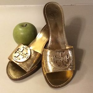 Tory Burch Logo  Gold Crackle Slides